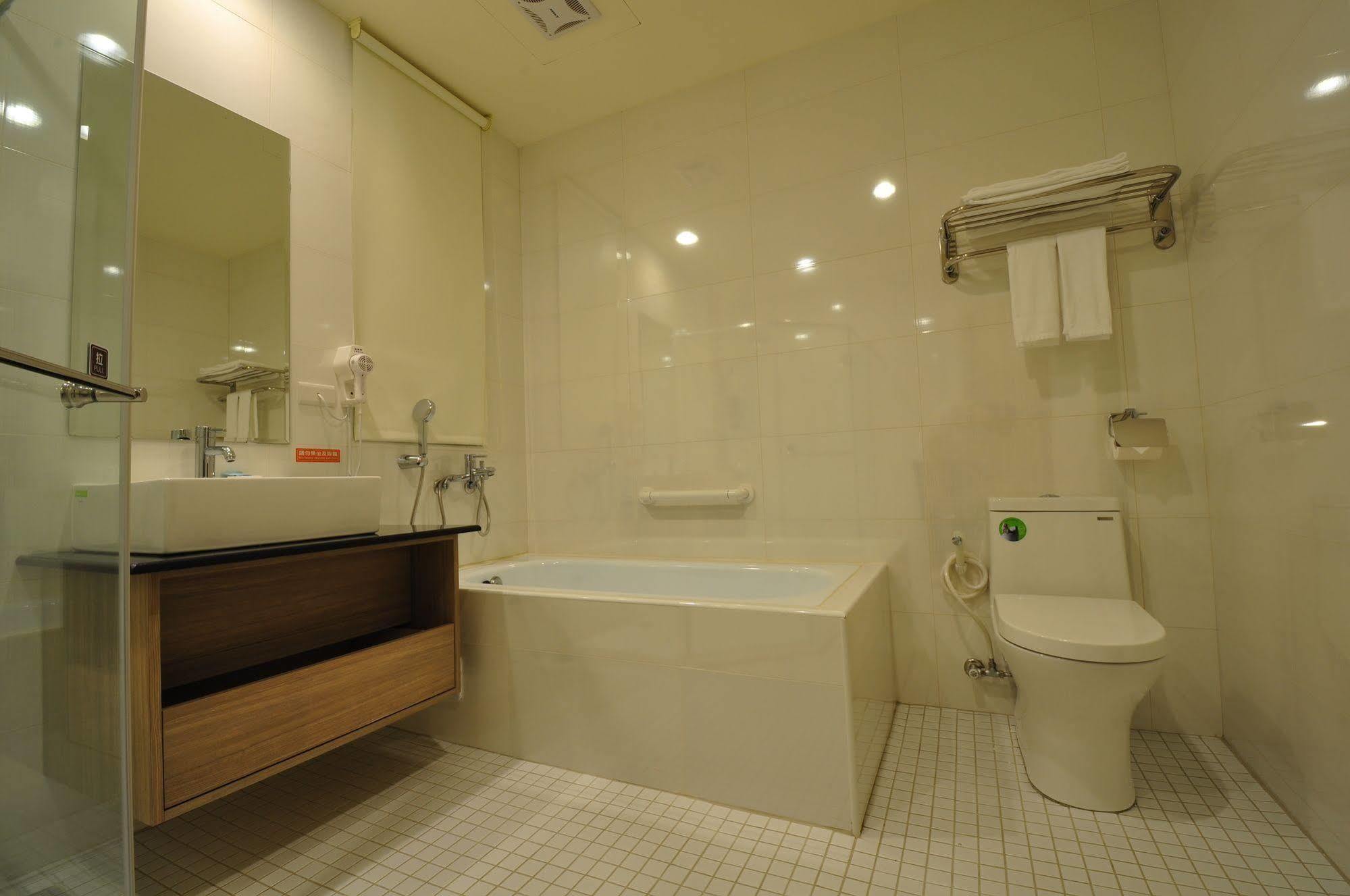 Fupin Hotel Hualien Exterior foto